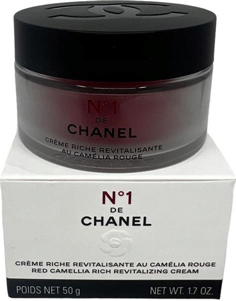 chanel cream riche revitalisante au camelia rouge|Chanel revitalizing cream.